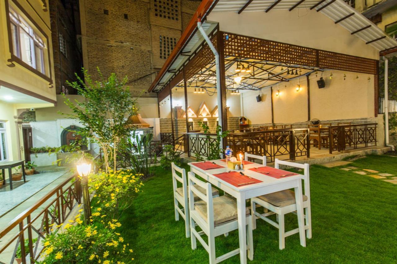 Hotel Acme Inn Katmandu Zewnętrze zdjęcie