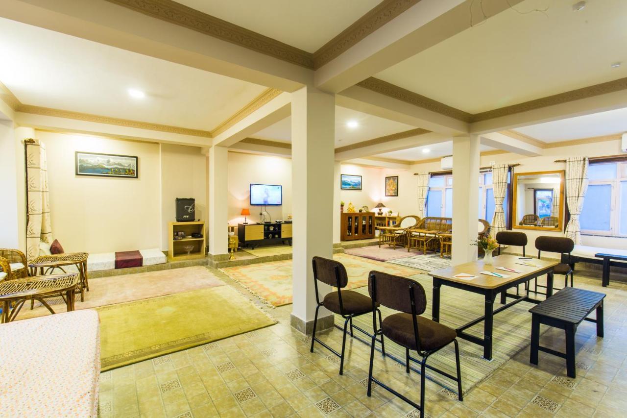 Hotel Acme Inn Katmandu Zewnętrze zdjęcie